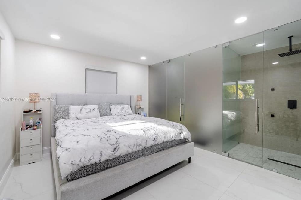 Photo of Bedroom in Boulevard Heights