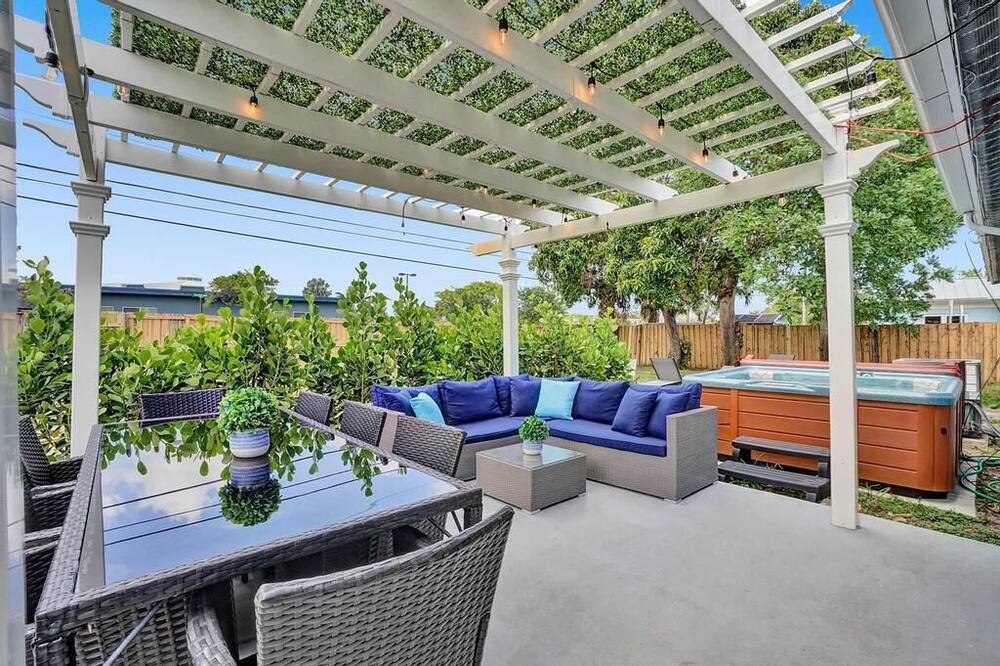 Photo of Patio Balcony in Deerfield Beach