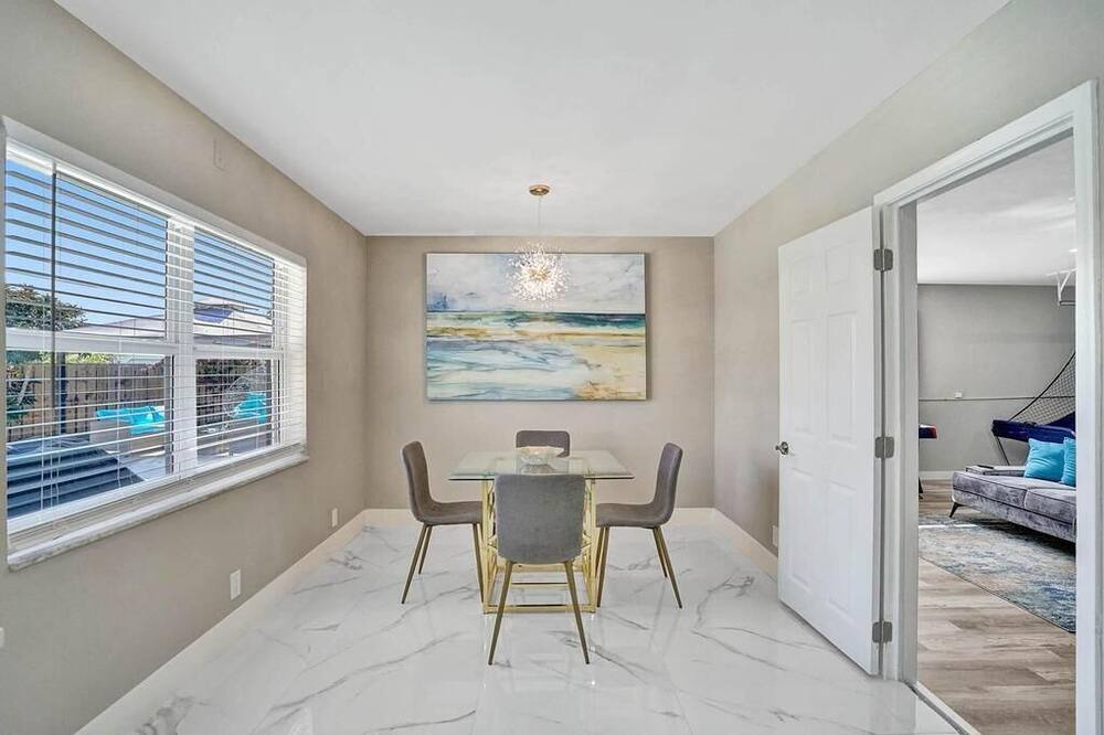 Photo of Bedroom in Deerfield Beach