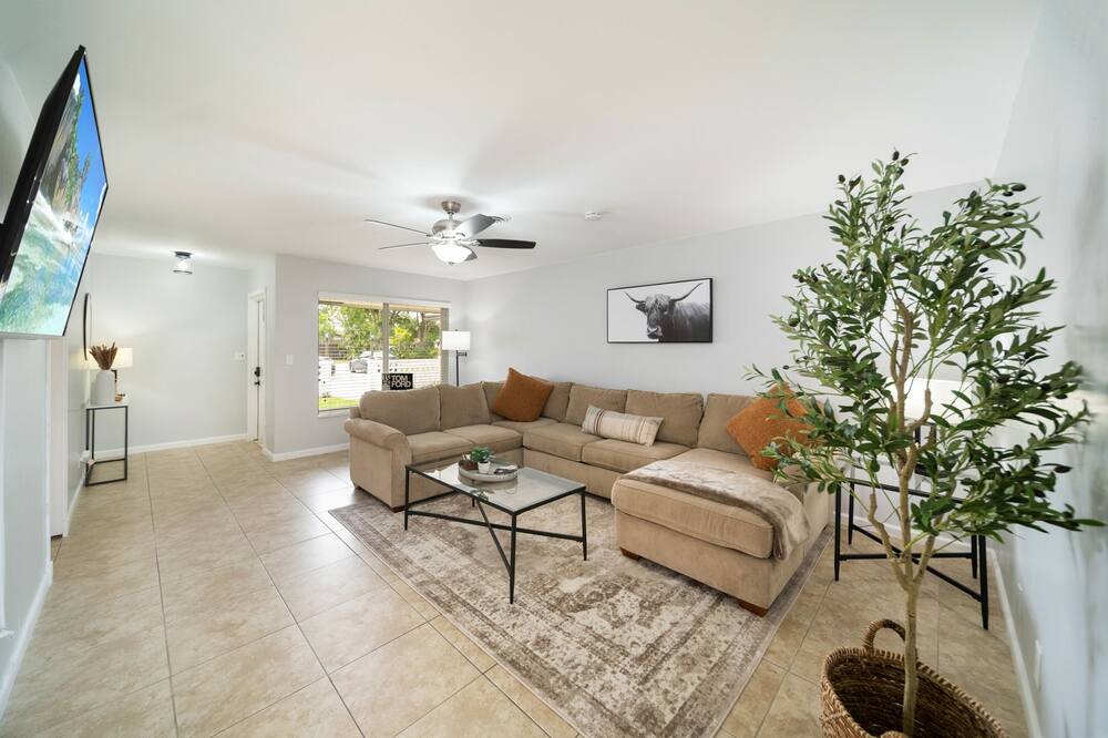 Photo of Livingroom in North Corals