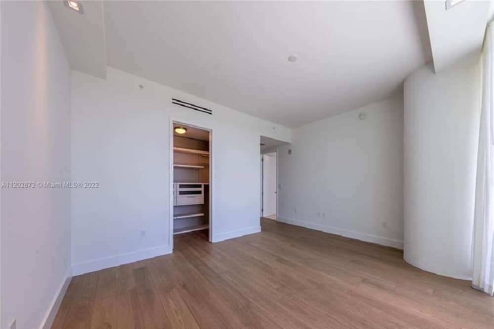 Photo of Bedroom in Bal Harbour