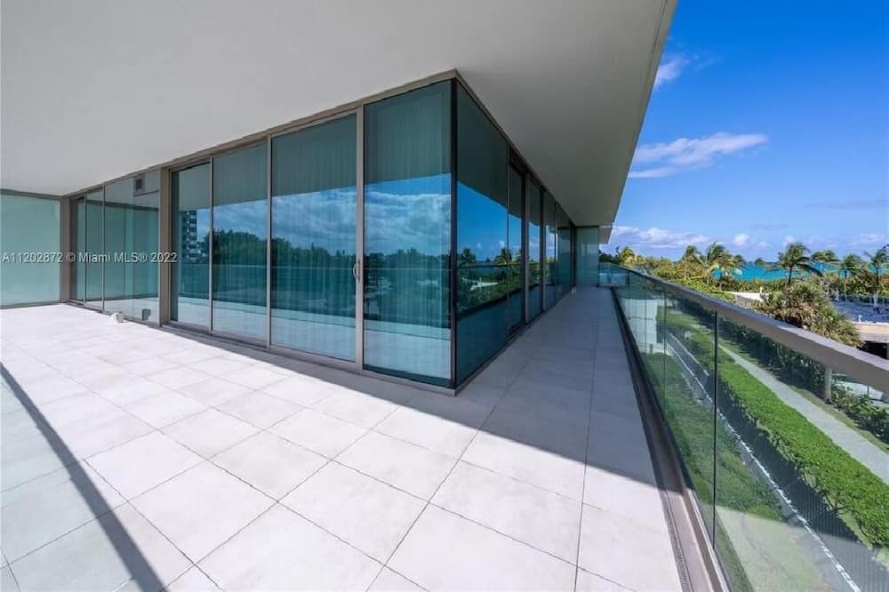 Photo of Patio Balcony in Bal Harbour