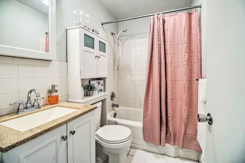 Photo of Bathroom in Stanardsville