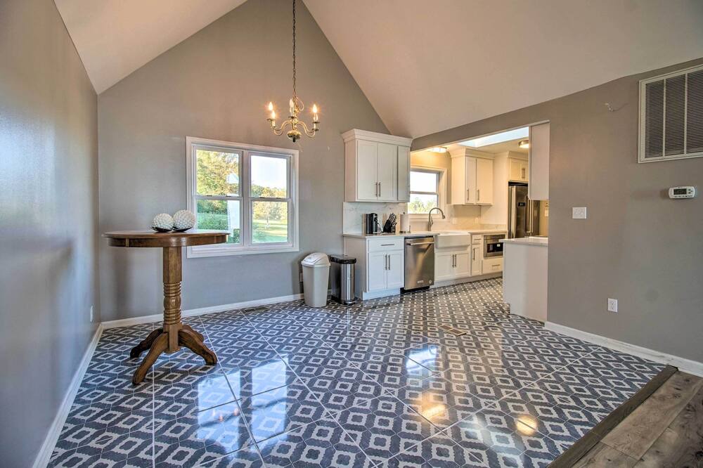 Photo of Kitchen in James Madison