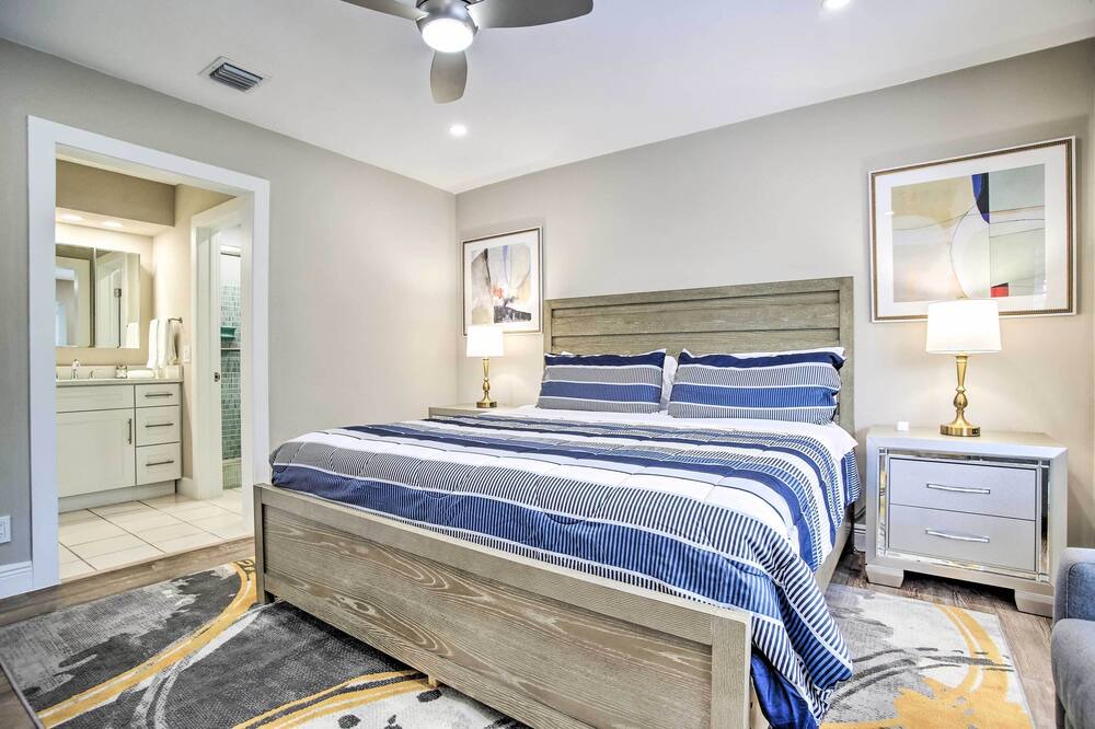 Photo of Bathroom in Coral Ridge Isles