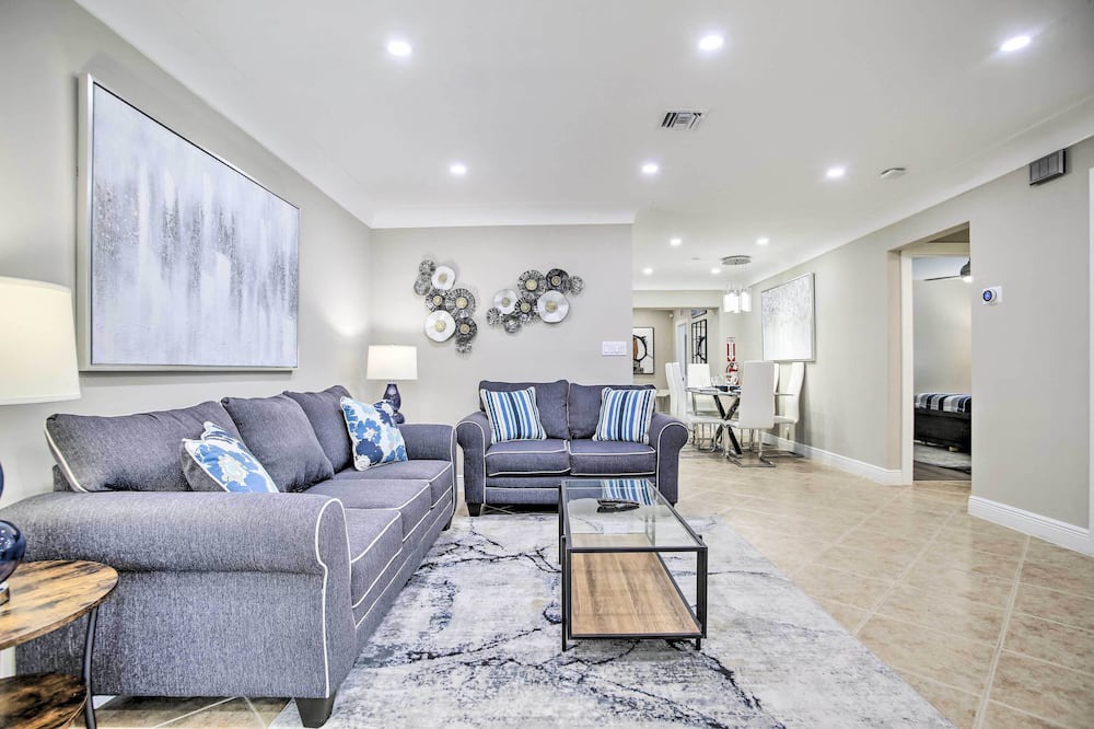 Photo of Bedroom in Coral Ridge Isles