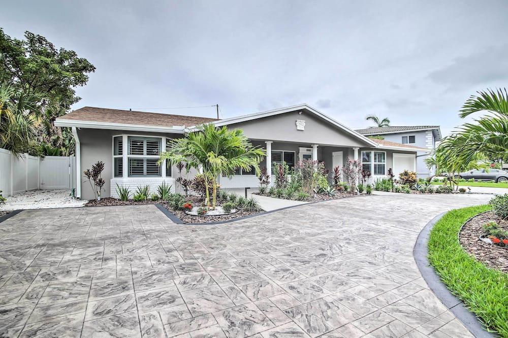 Photo of Outdoor in Coral Ridge Isles