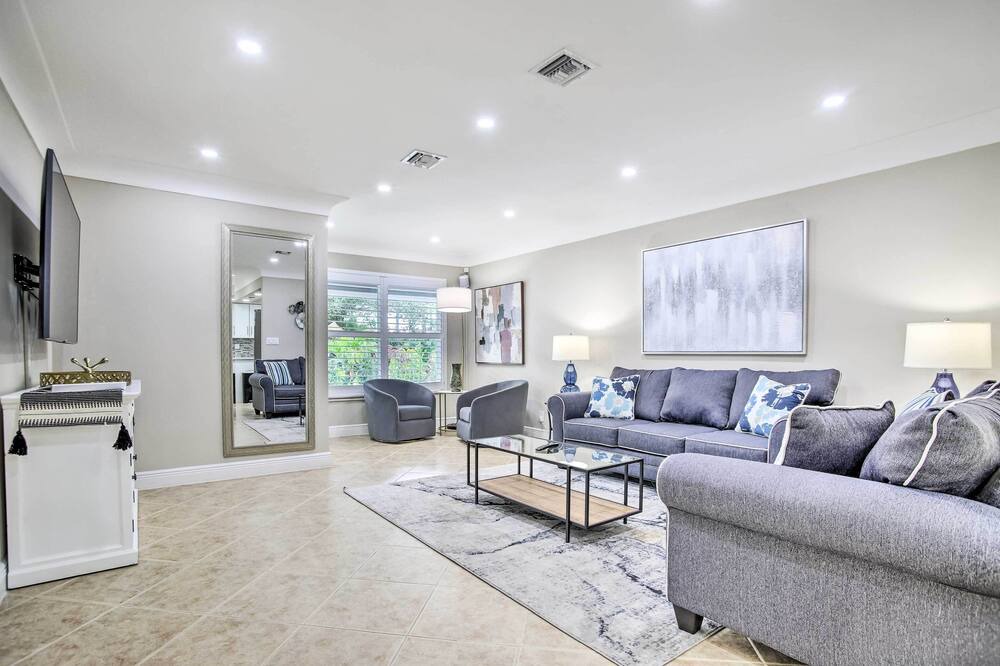 Photo of Others in Coral Ridge Isles