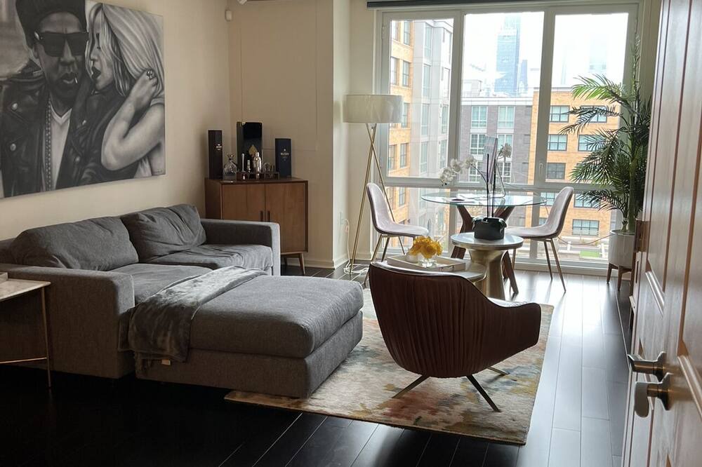 Photo of Bedroom in Weehawken