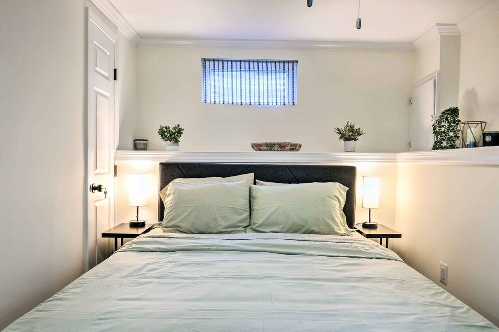 Photo of Bedroom in Potomac West
