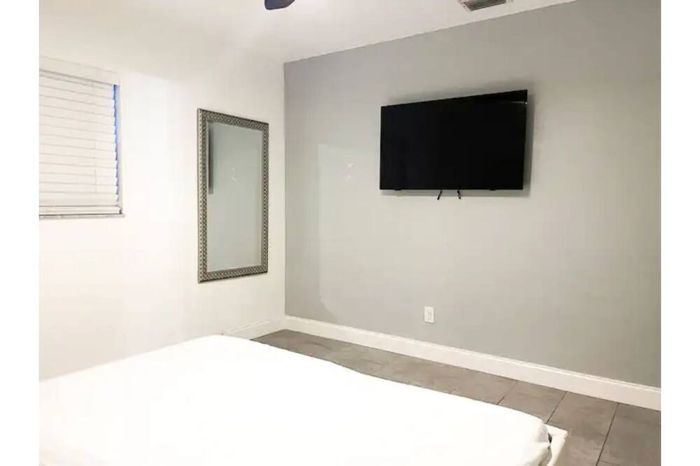 Photo of Bedroom in West Hollywood