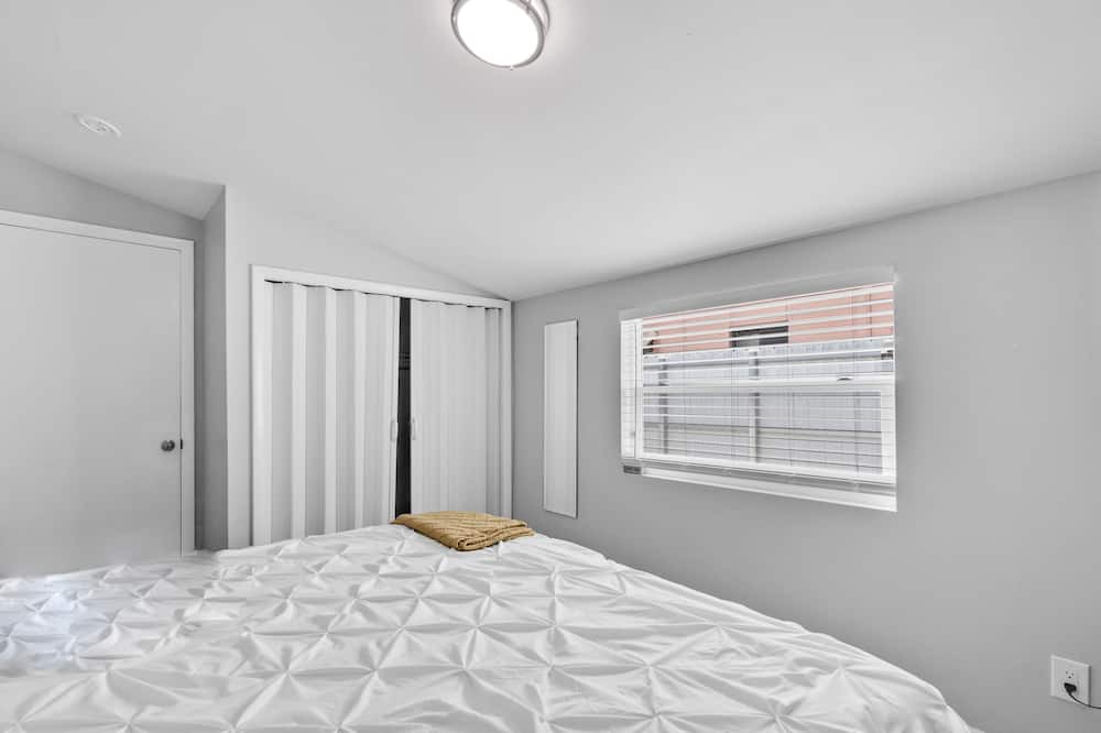 Photo of Bedroom in Boulevard Heights