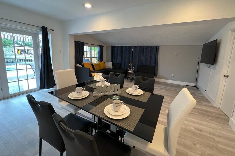 Photo of Kitchen in North Central Hollywood