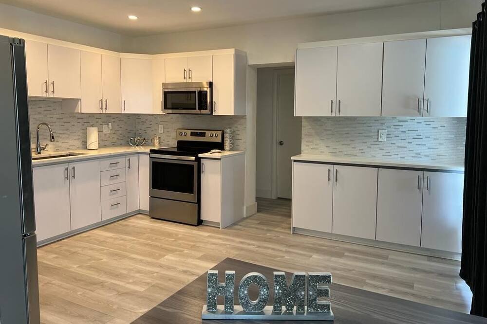 Photo of Kitchen in North Central Hollywood