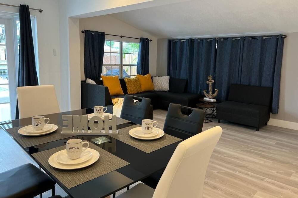 Photo of Kitchen in North Central Hollywood
