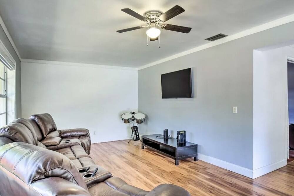 Photo of Livingroom in Pembroke Pines