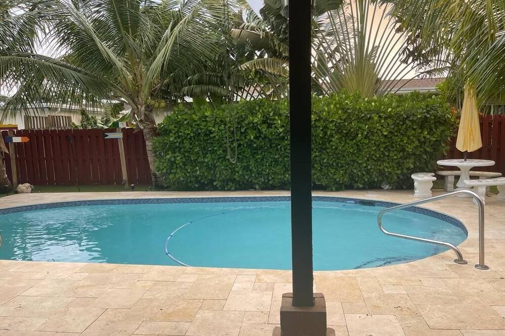 Photo of Outdoor in Pembroke Pines