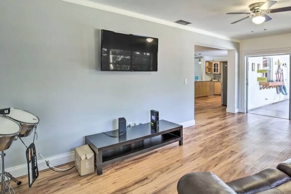 Photo of Livingroom in Pembroke Pines
