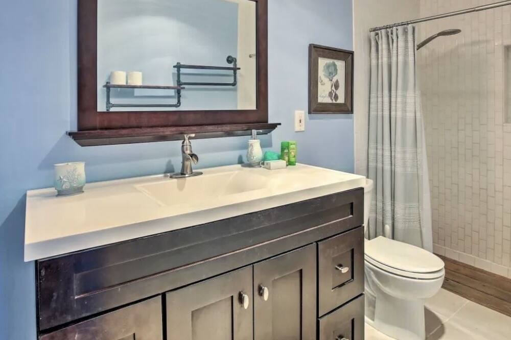 Photo of Bathroom in Pembroke Pines