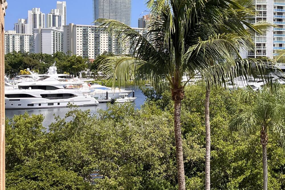 Photo of Outdoor in Aventura