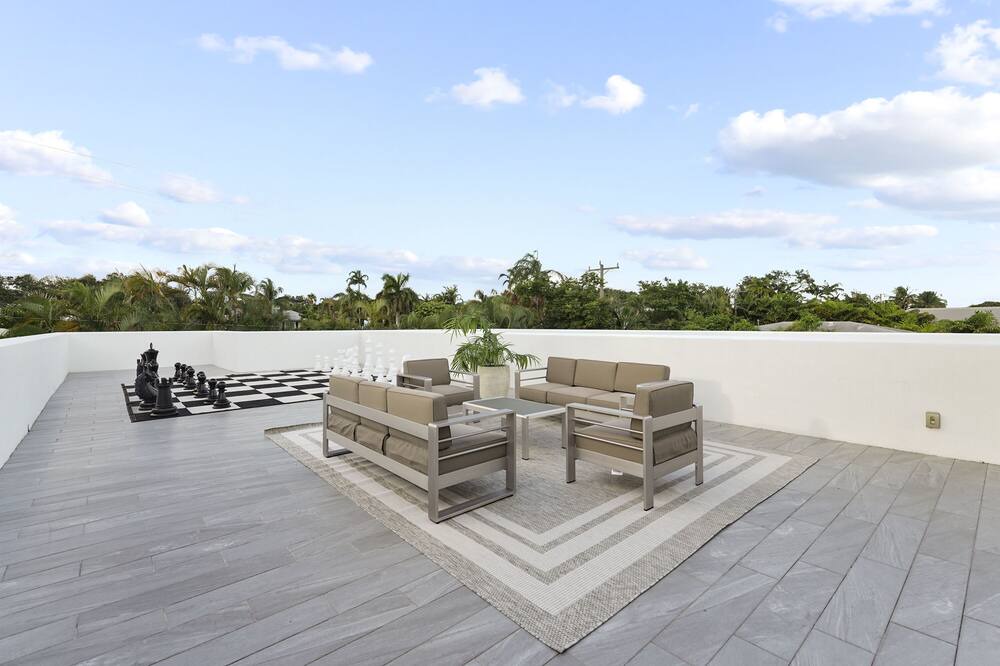 Photo of Patio Balcony in Hendricks and Venice Isles