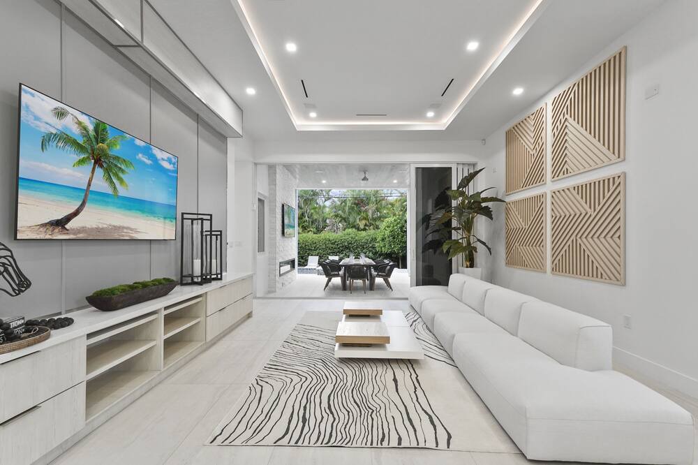 Photo of Livingroom in Hendricks and Venice Isles