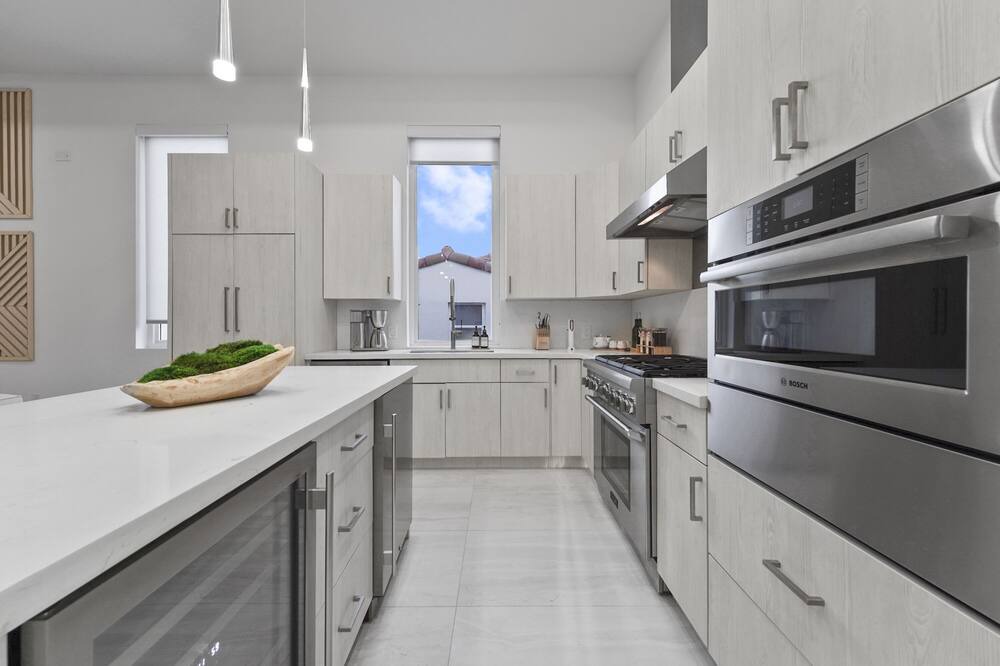 Photo of Kitchen in Hendricks and Venice Isles