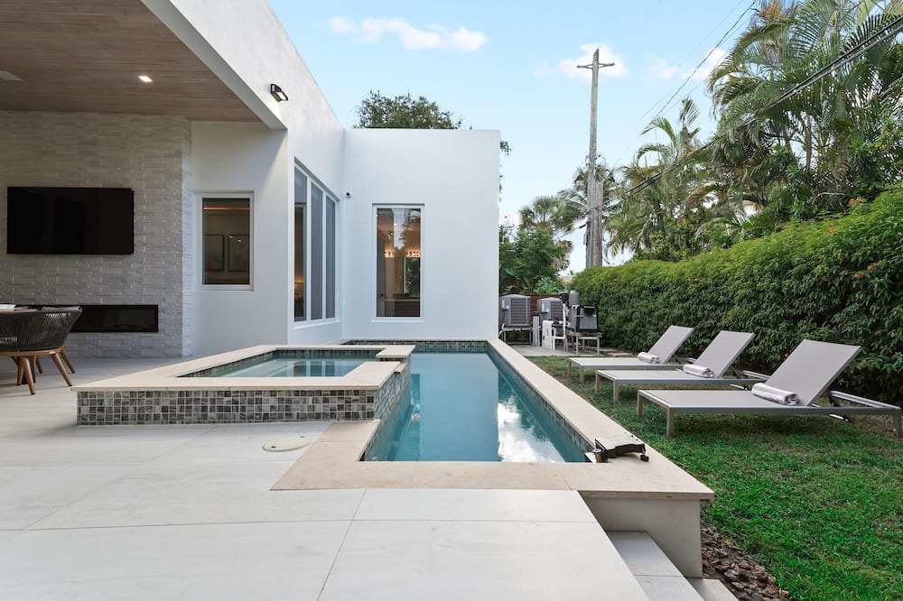 Photo of Outdoor in Hendricks and Venice Isles