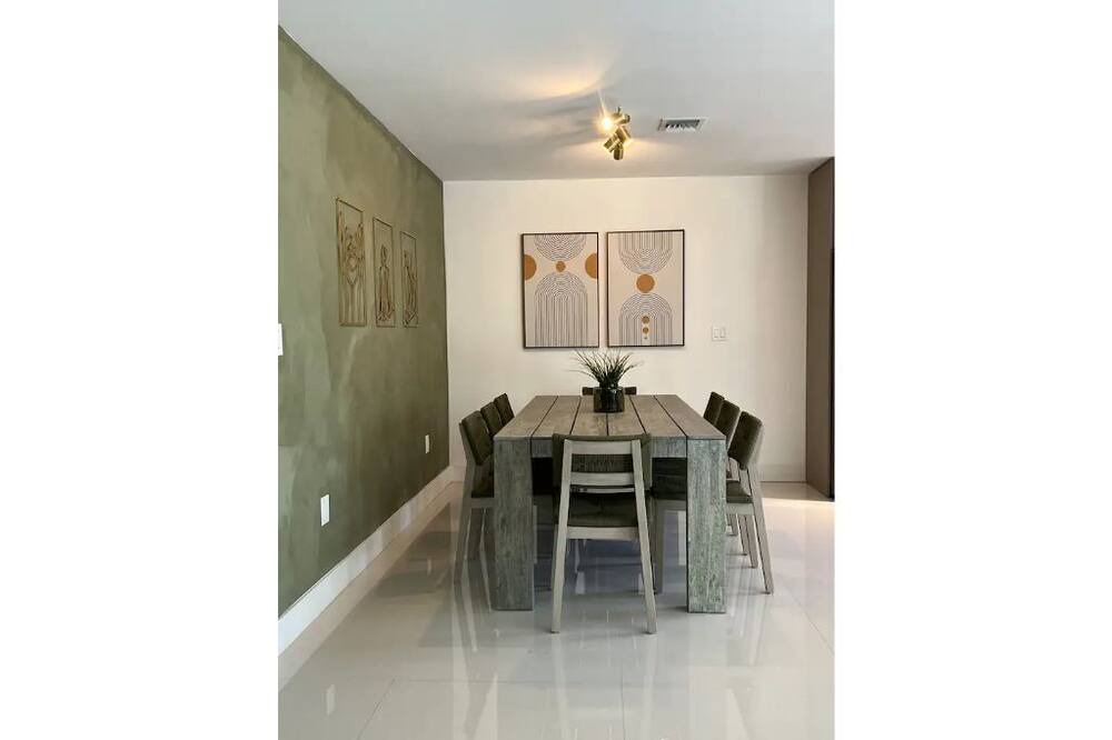 Photo of Bedroom in Edgewood