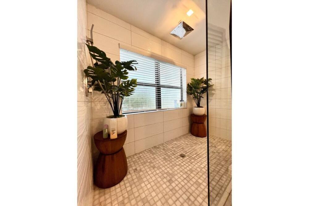 Photo of Bedroom in Edgewood