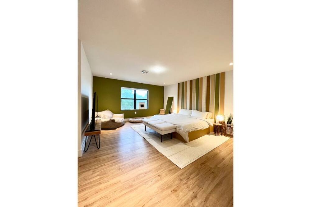 Photo of Bedroom in Edgewood