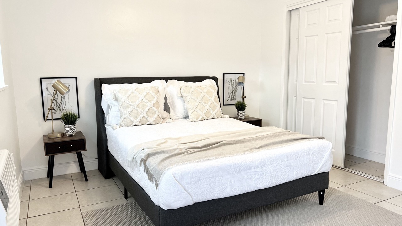 Photo of Bedroom in Riverside Park