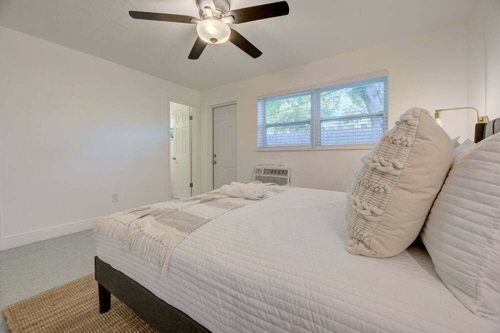 Photo of Bedroom in Riverside Park