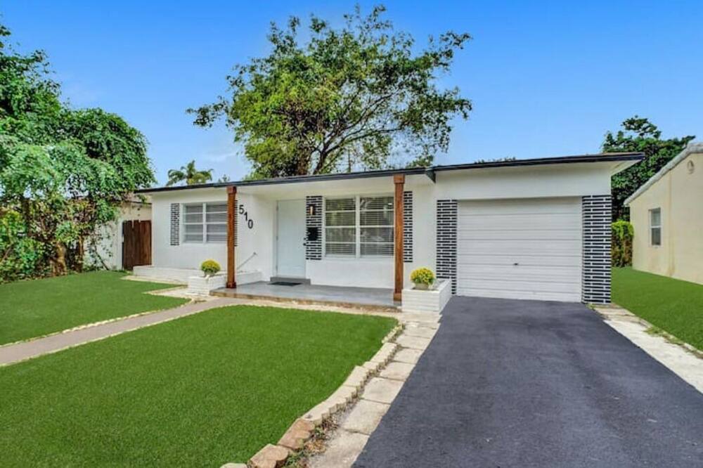 Photo of Outdoor in Little Ranches