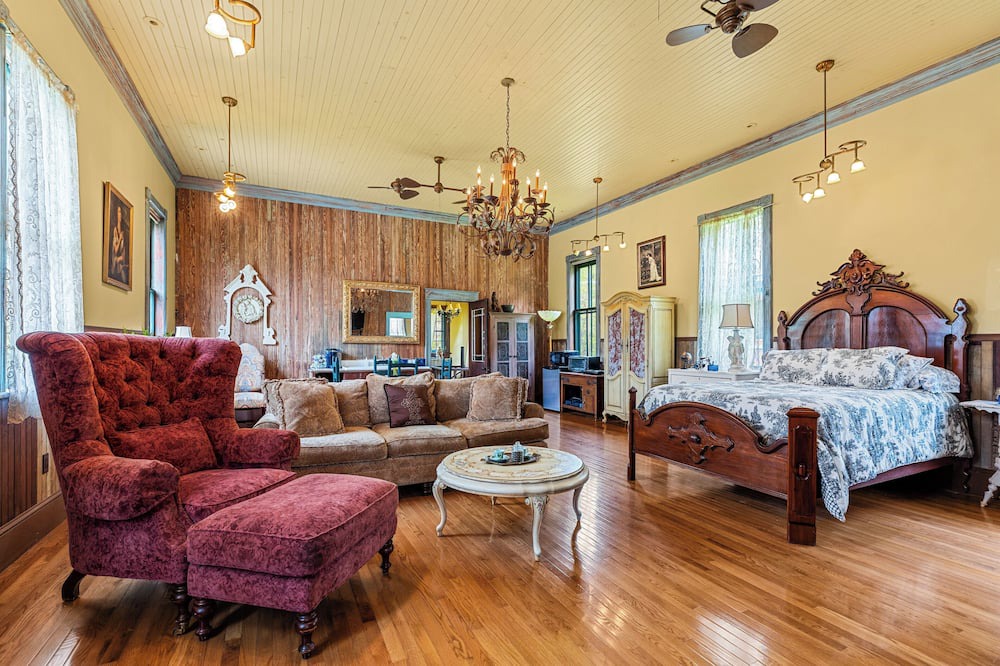 Photo of Bedroom in Franklin Springs