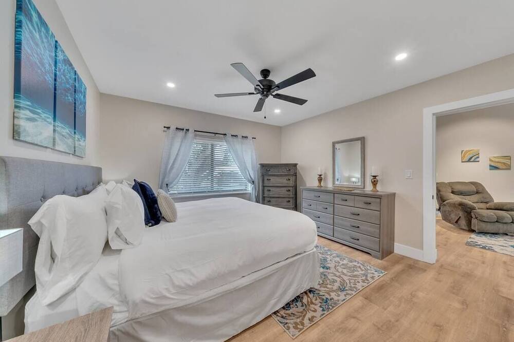 Photo of Bathroom in Pompano Isles