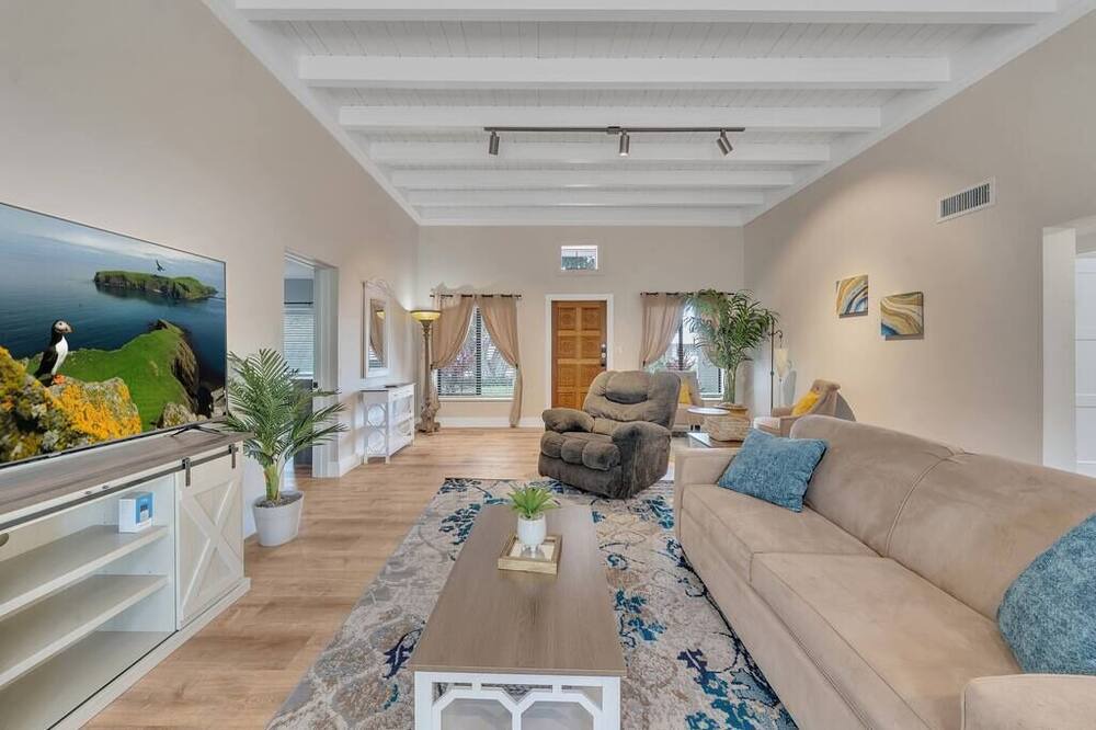 Photo of Others in Pompano Isles