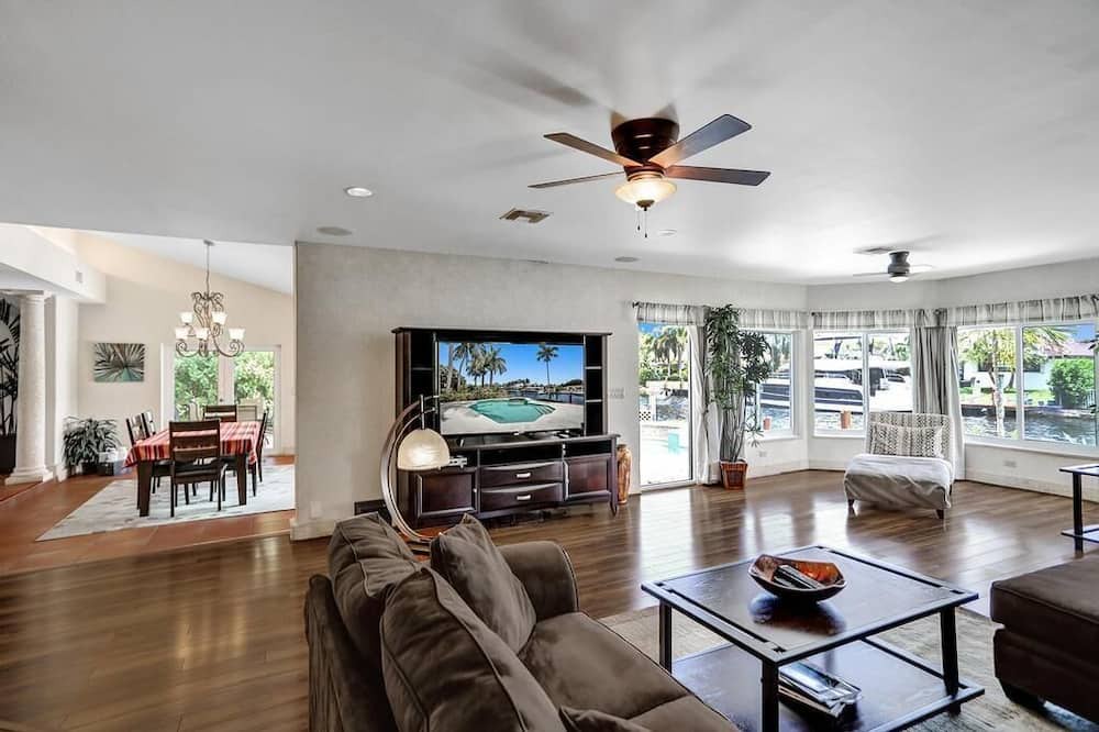 Photo of Outdoor in Pompano Isles