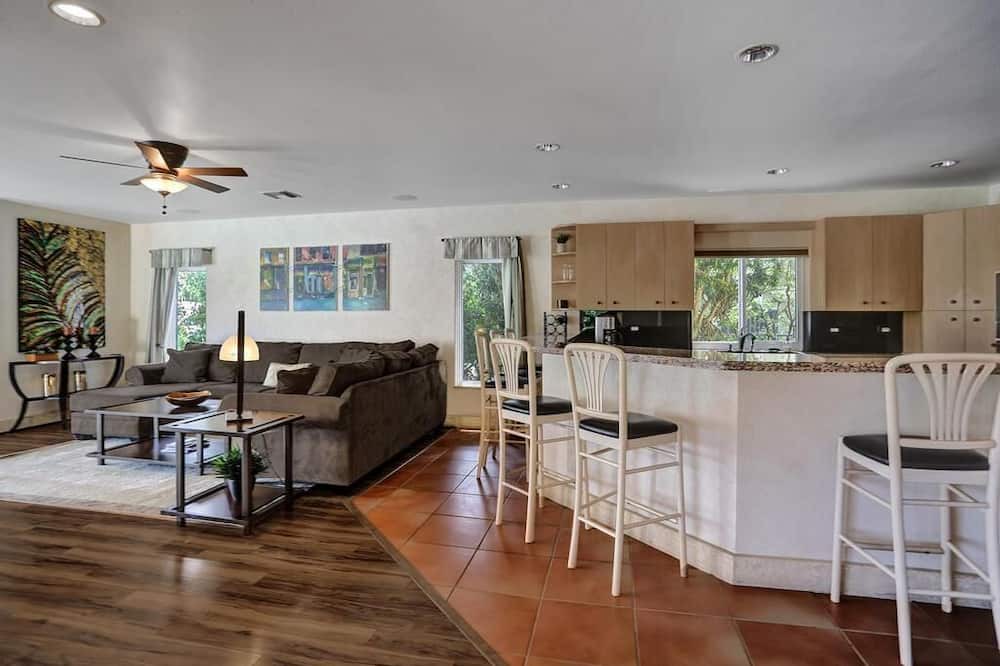 Photo of Outdoor in Pompano Isles