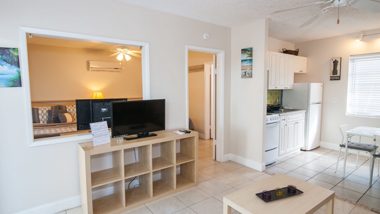 Photo of Bedroom in Lauderdale-by-the-Sea