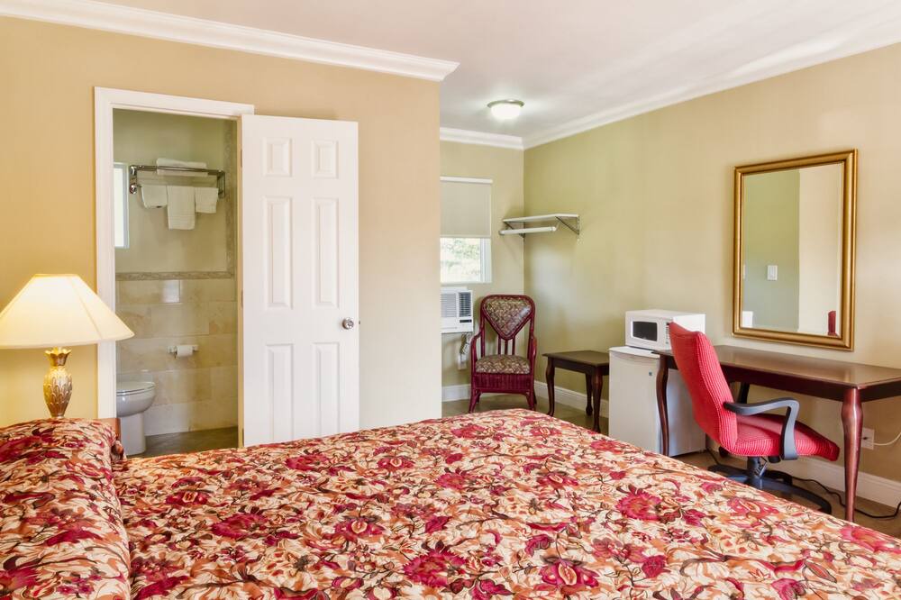Photo of Bedroom in North Miami