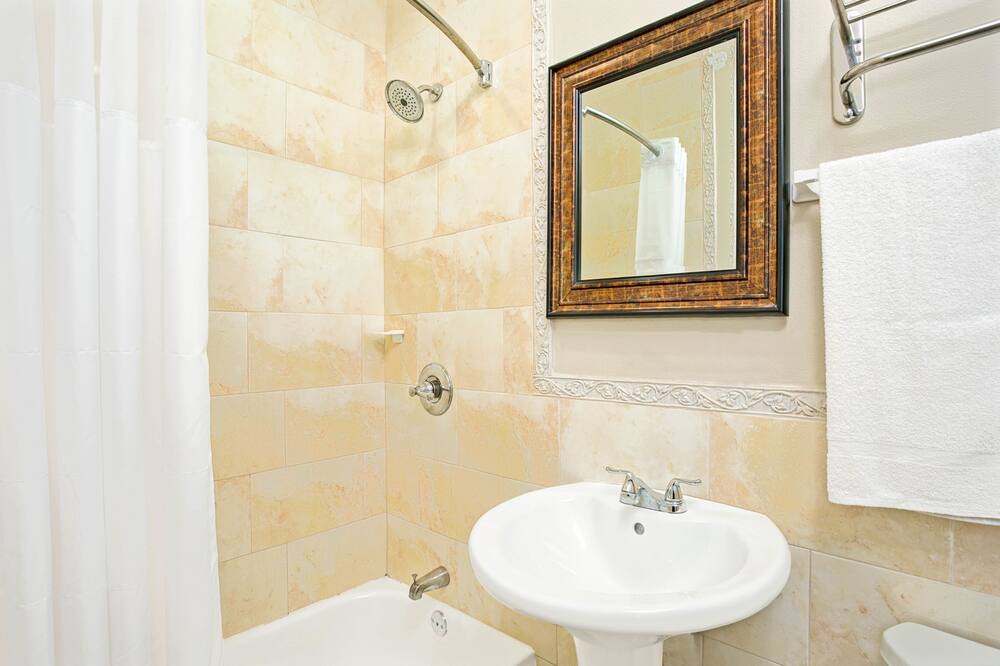 Photo of Bathroom in North Miami