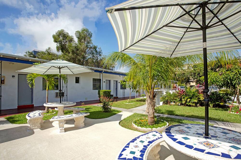 Photo of Outdoor in North Miami