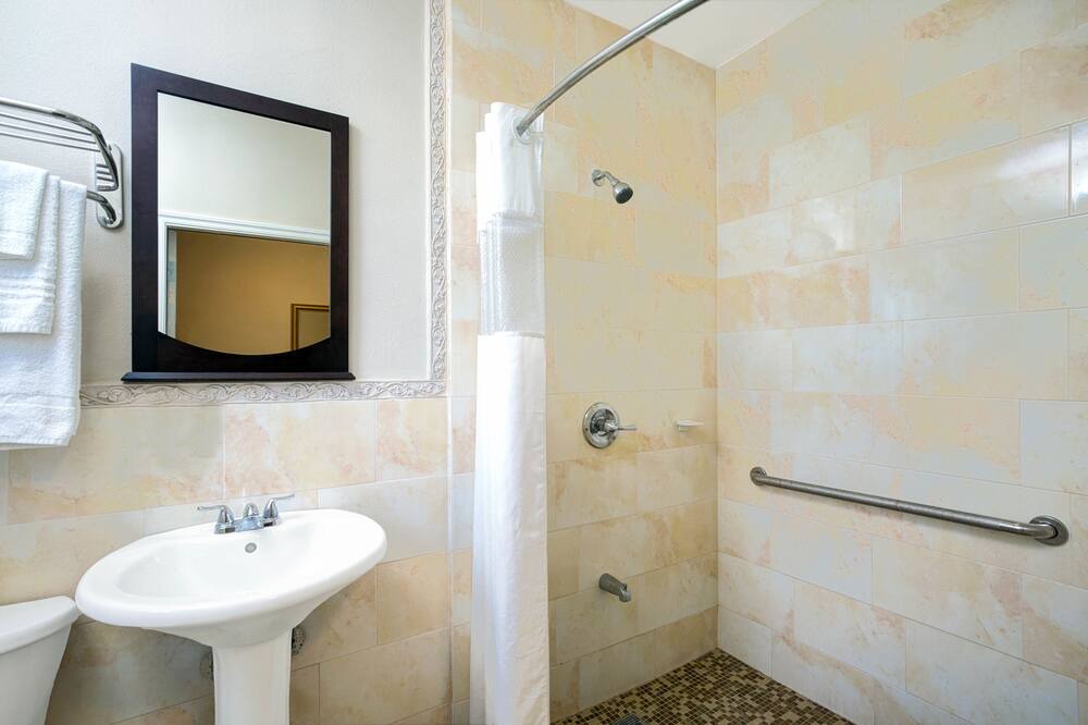 Photo of Bathroom in North Miami