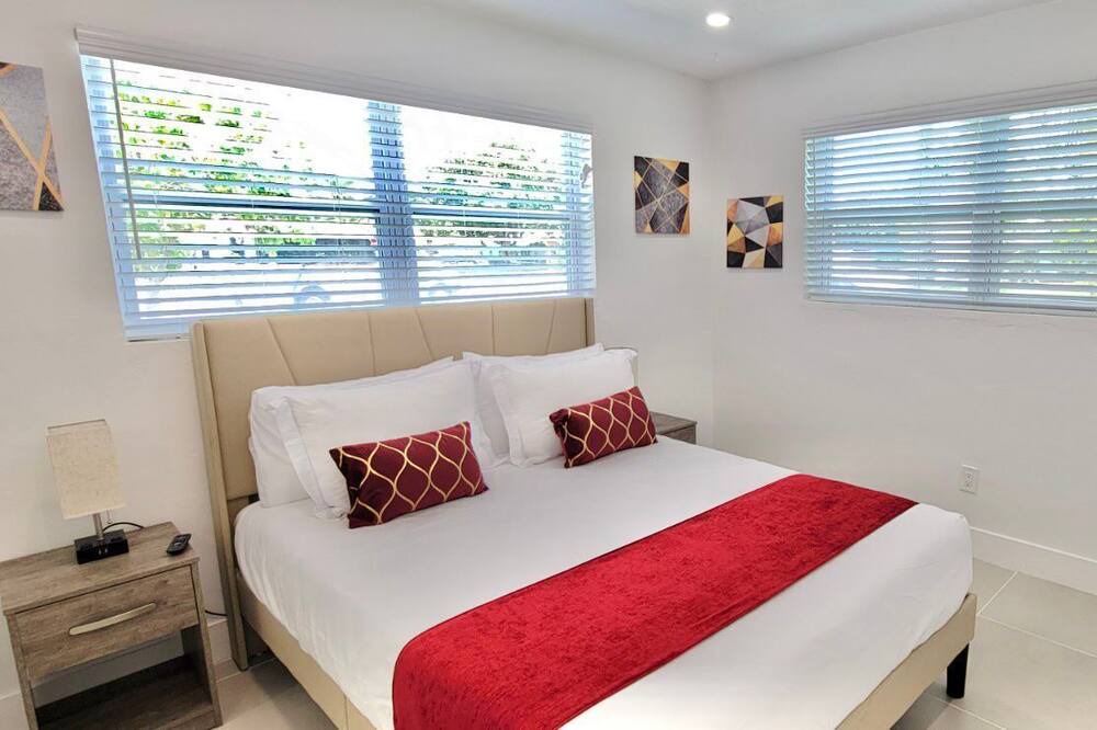 Photo of Bedroom in West Hollywood