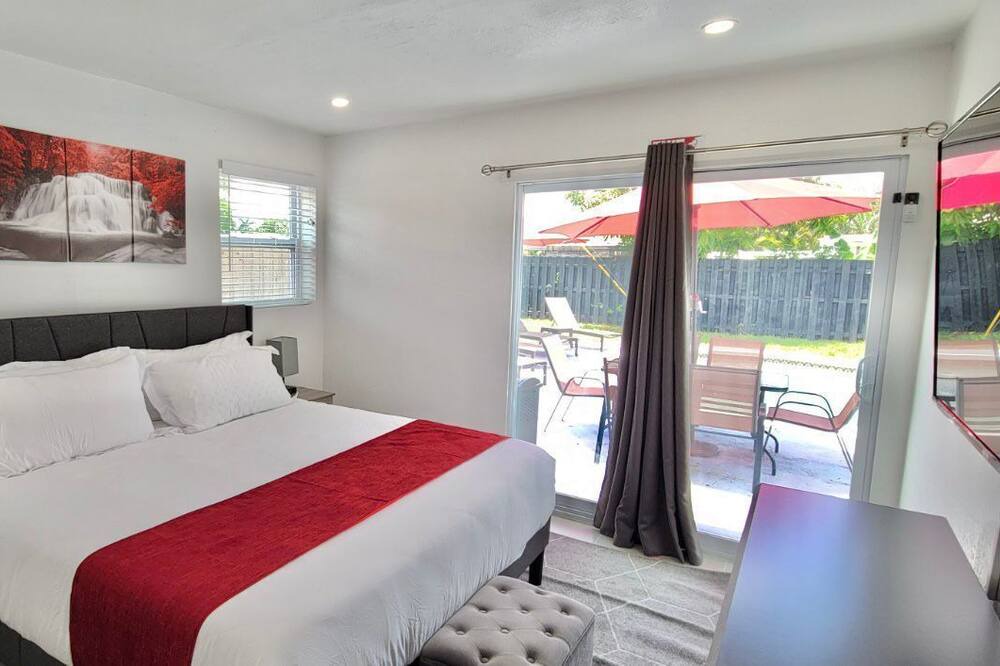 Photo of Bedroom in West Hollywood