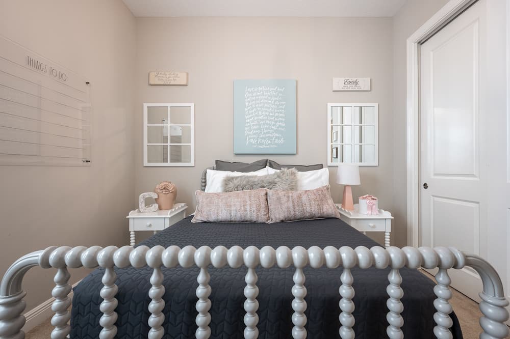 Photo of Bedroom in Parkland