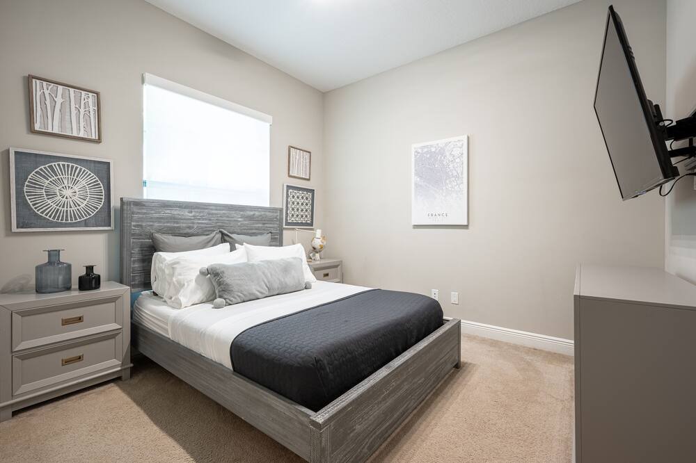 Photo of Bedroom in Parkland