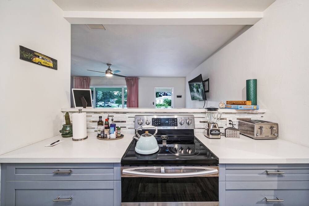Photo of Kitchen in Biscayne Park
