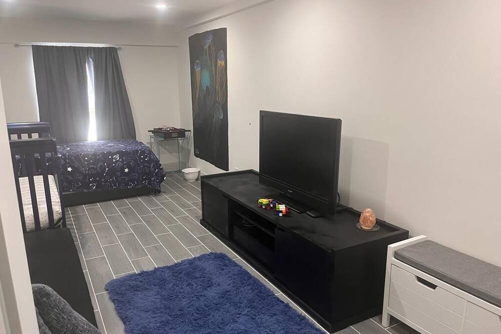 Photo of Bedroom in Highland Garden